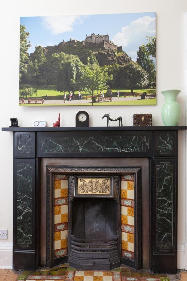 Amazing Apartments - London Road By Holyrood Park エディンバラ エクステリア 写真