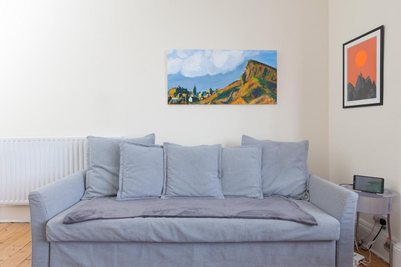 Amazing Apartments - London Road By Holyrood Park エディンバラ エクステリア 写真